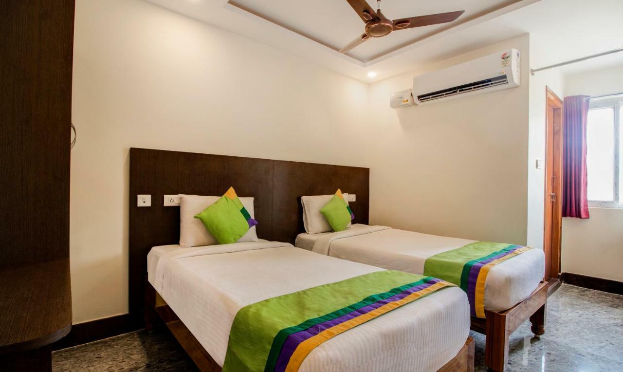 Hotel Treebo Trend SLS Grand Tirupati Exterior foto